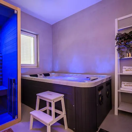 Apartment 1st Choice -