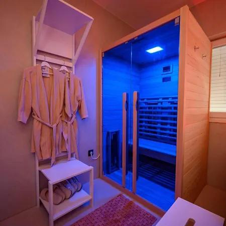 1st Choice - Apartment