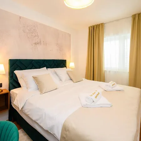 1st Choice - Apartment