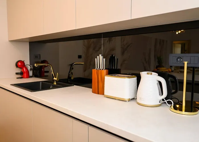 Apartment 1st Choice -