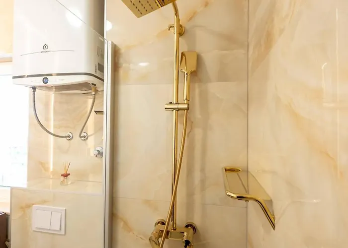 Apartment 1st Choice - *