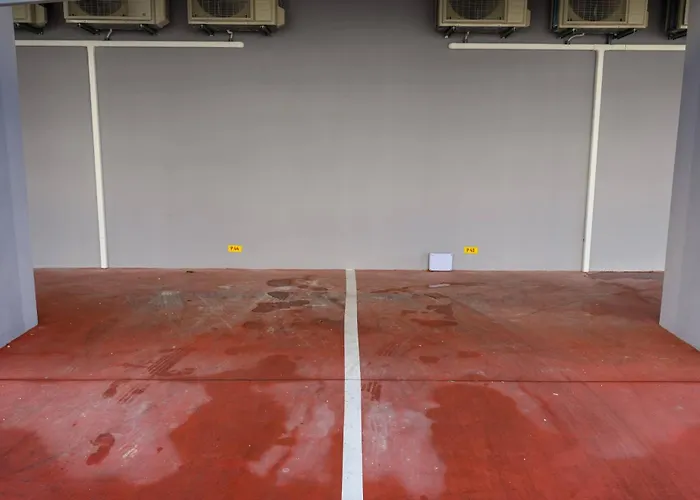 1st Choice - Apartment *