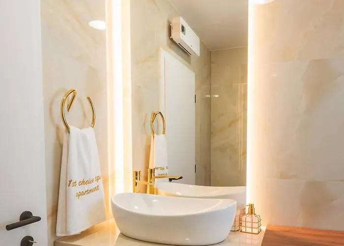 Apartment 1st Choice - *