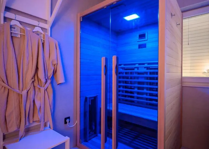 1st Choice - Apartment *