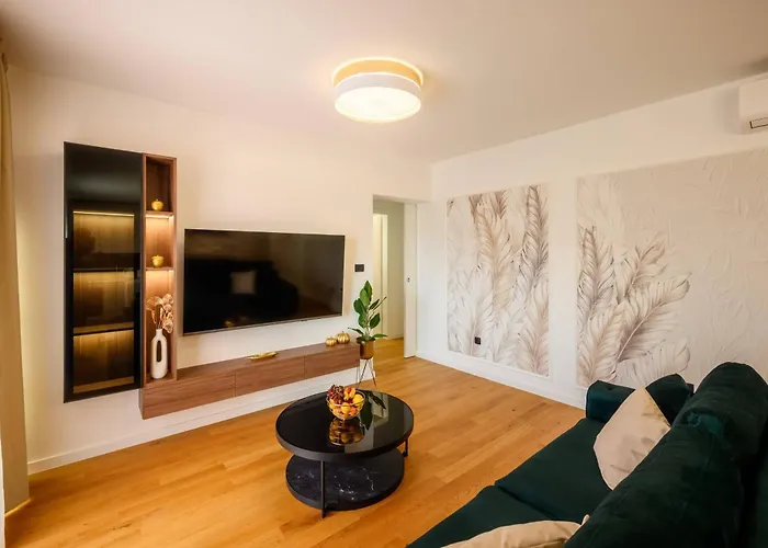 1st Choice - * Metković