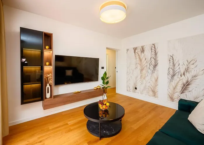 1st Choice - Apartment *