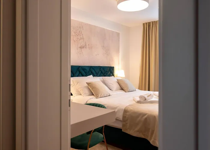 1st Choice - * Metković